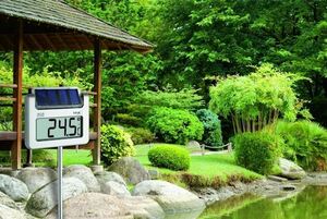 Соларен цифров градински термометър