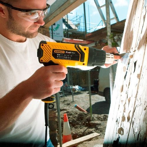 Пистолет за топъл въздух Stanley FME670K 2000 W