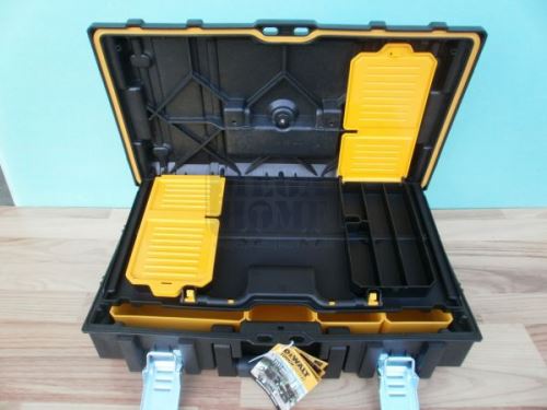 Пластмасов куфар за инструменти 15 л DeWALT DS150
