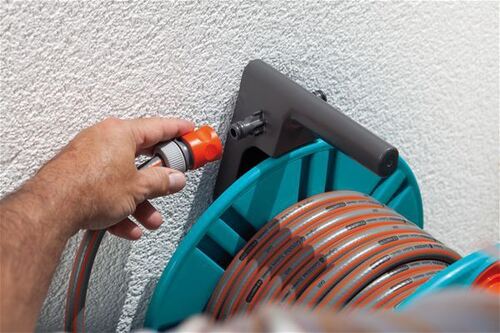 Стенна макара за маркуч Gardena 60 с водач за маркуч