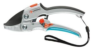 Лозарска ножица с храпов механизъм Gardena Comfort SmartCut Лозарска ножица с храпов механизъм Gardena Comfort SmartCut