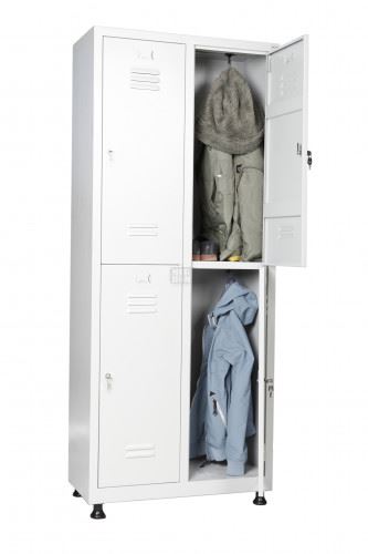 Шкаф за дрехи за 4 души