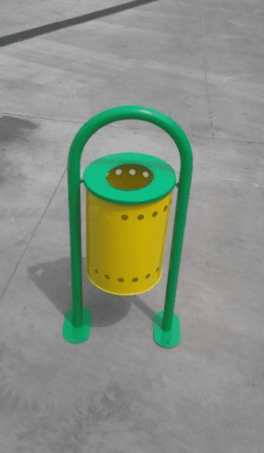 Метален кош на стойка с обем 40 литра