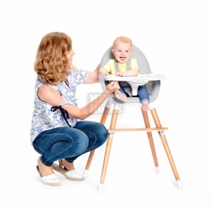 Столче за хранене 2 в 1 KinderKraft Fini Столче за хранене 2 в 1 KinderKraft Fini