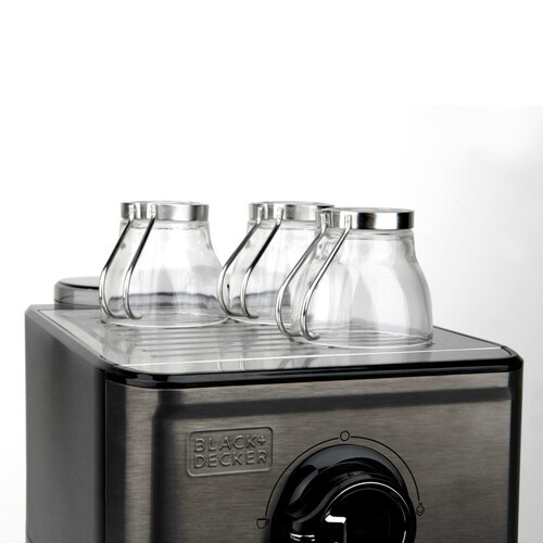 Кафемашина за еспресо Black and Decker BXCO1200E