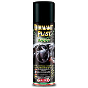 Препарат за почистване на табла Diamant Plast Shine 600 мл Препарат за почистване на табла Diamant Plast Shine 600 мл