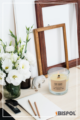 Ароматизирана свещ Bispol в кутия с дървен фитил