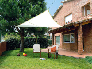 Тента Nortene SUN-NET KIT от полиестер триъгълник 5 х 5 м Тента Nortene SUN-NET KIT от полиестер триъгълник 5 х 5 м