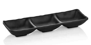 Троен рамекин в черен цвят 8,8 x 26,5 x 3,7 cм.