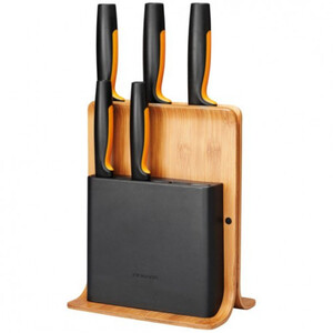 Комплект ножове с бамбукова поставка FISKARS Functional Form Комплект ножове с бамбукова поставка FISKARS Functional Form