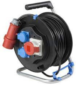 Kабелен удължител Schwabe 3 гнезда Kабелен удължител Schwabe 3 гнезда