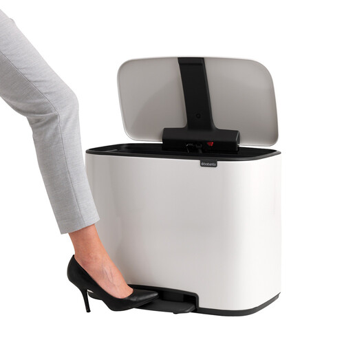 Кош за смет Brabantia Bo Pedal 36L White