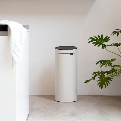 Кош за смет Brabantia Touch Bin New  Soft Beige
