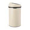 Кош за смет Brabantia Touch Bin 60L Soft Beige-megahome.bg