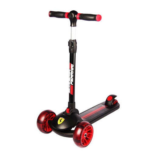 Тротинетка Ferrari Twist FXK28 с 3 гуми