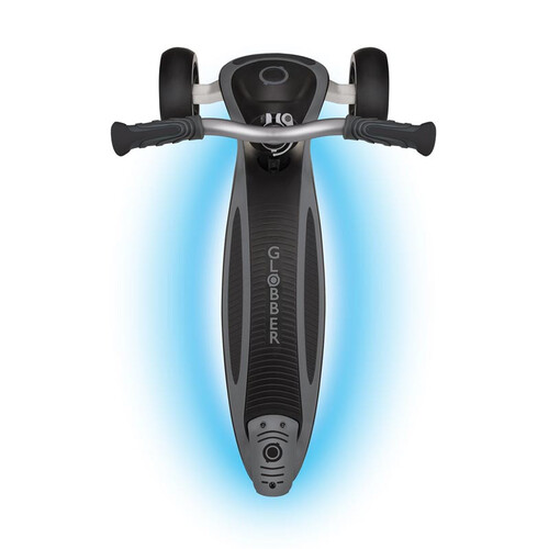 Тротинетка със светеща платформа Globber Ultimum Lights