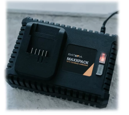 Зарядно устройство 4Ah Maxxpack 18V Batavia 7063554