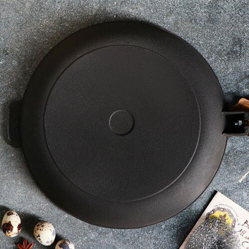 Чугунен тиган с дървена дръжка ф28xh6см T306 Maysternya