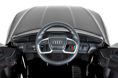 Детски акумулаторен джип Audi Sportback 108x60x47 см