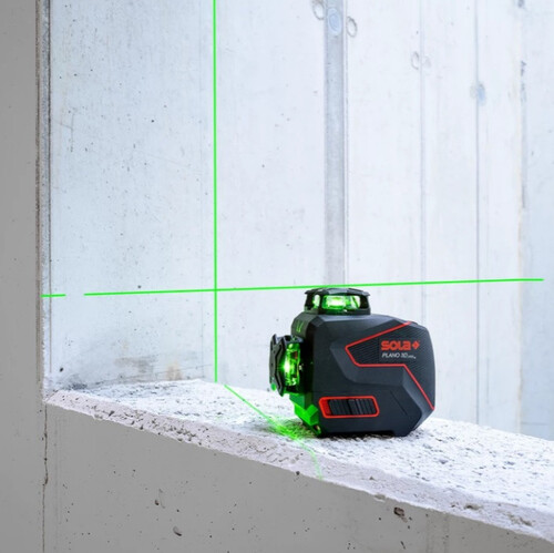 Лазерен линеен нивелир със стойка за стена Sola Plano 3D Green