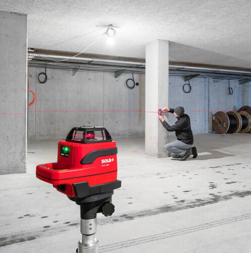 Ротационен лазерен нивелир с приемник Sola EVO