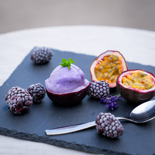 Уред за приготвяне на сладолед и йогурт Caso 3298, 2л