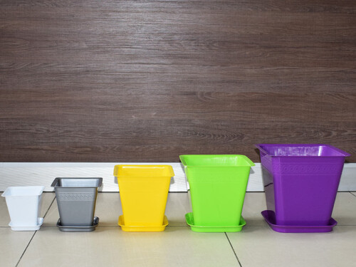 Квадратна саксия RG Лилия 10х10х9 см