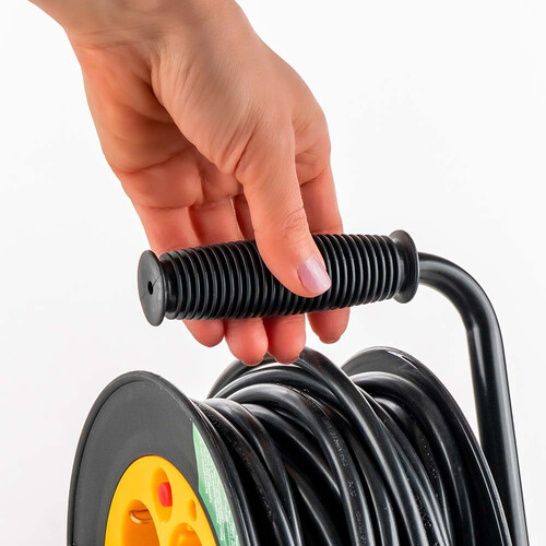 Удължител с макара 15 метра, 4 гнезда, 1.5mm²