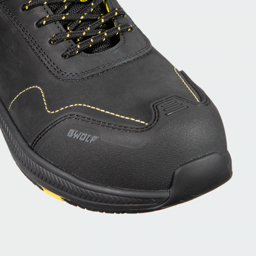 Ниски работни обувки с композитно бомбе BWOLF PHOENIX S3S –Черни