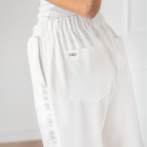 Медицински панталон Bwell Atelier VIOLA - бял