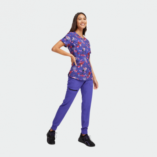 Медицинска туника Heartsoul HS821- Cheers Witches