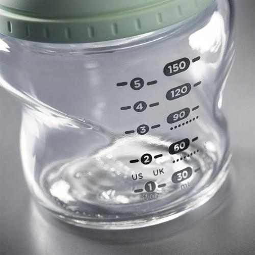 Стъклено бебешко шише Tommee Tippee Natural Start 150 мл