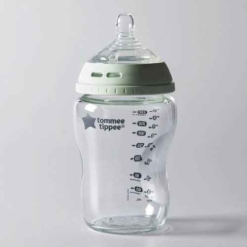 Стъклено бебешко шише Tommee Tippee Natural Start 250 мл