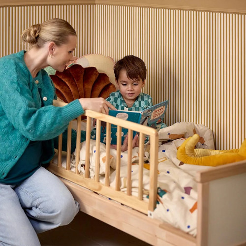 Преграда за детско легло от естествено дърво 110 см.