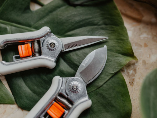 Градинска ножица Bradas White Line с разминаващи остриета