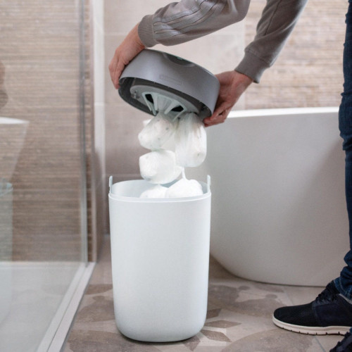 Хигиенен кош Tommee Tippee Twist&Click с 4 касети - бял